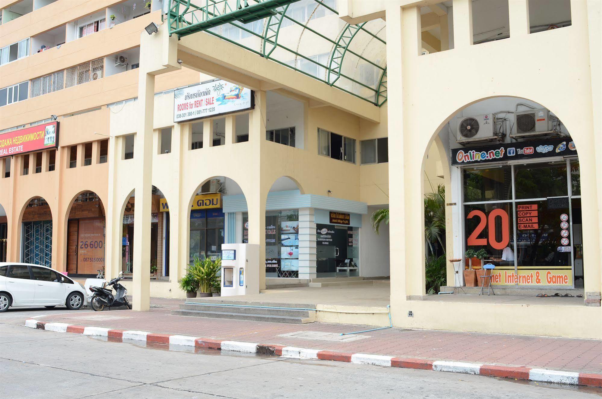 Cozy Loft Hostel Pattaya Exterior photo